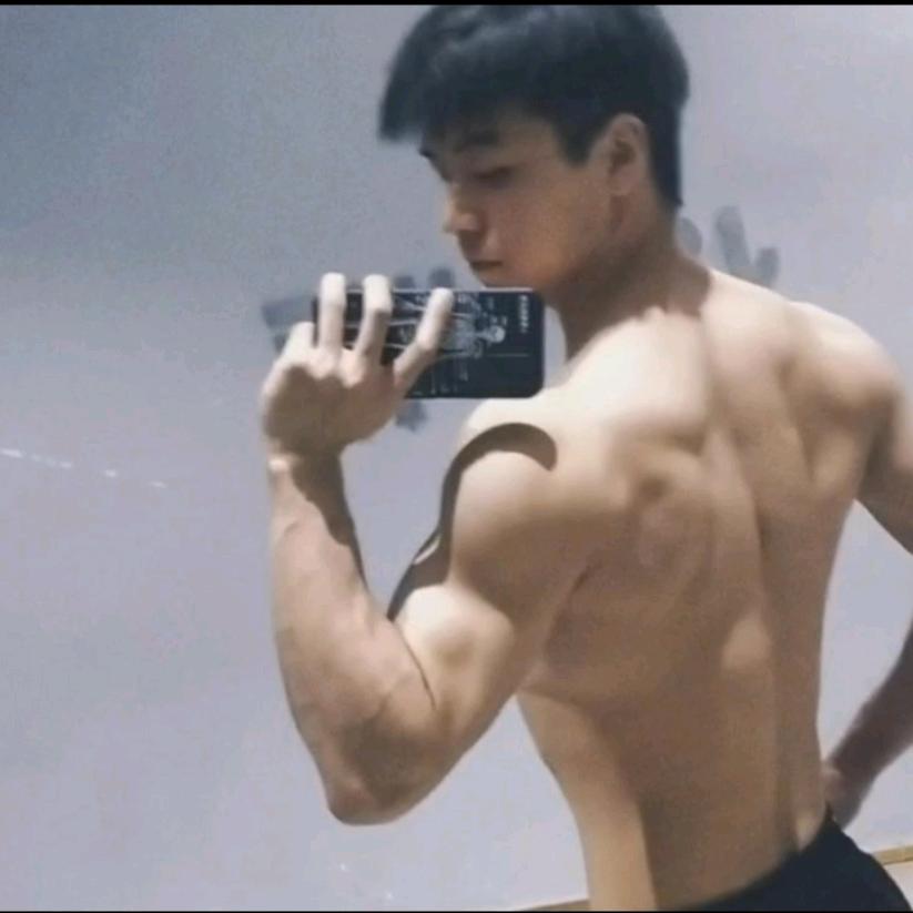 毕节NSK健身教练史学祥