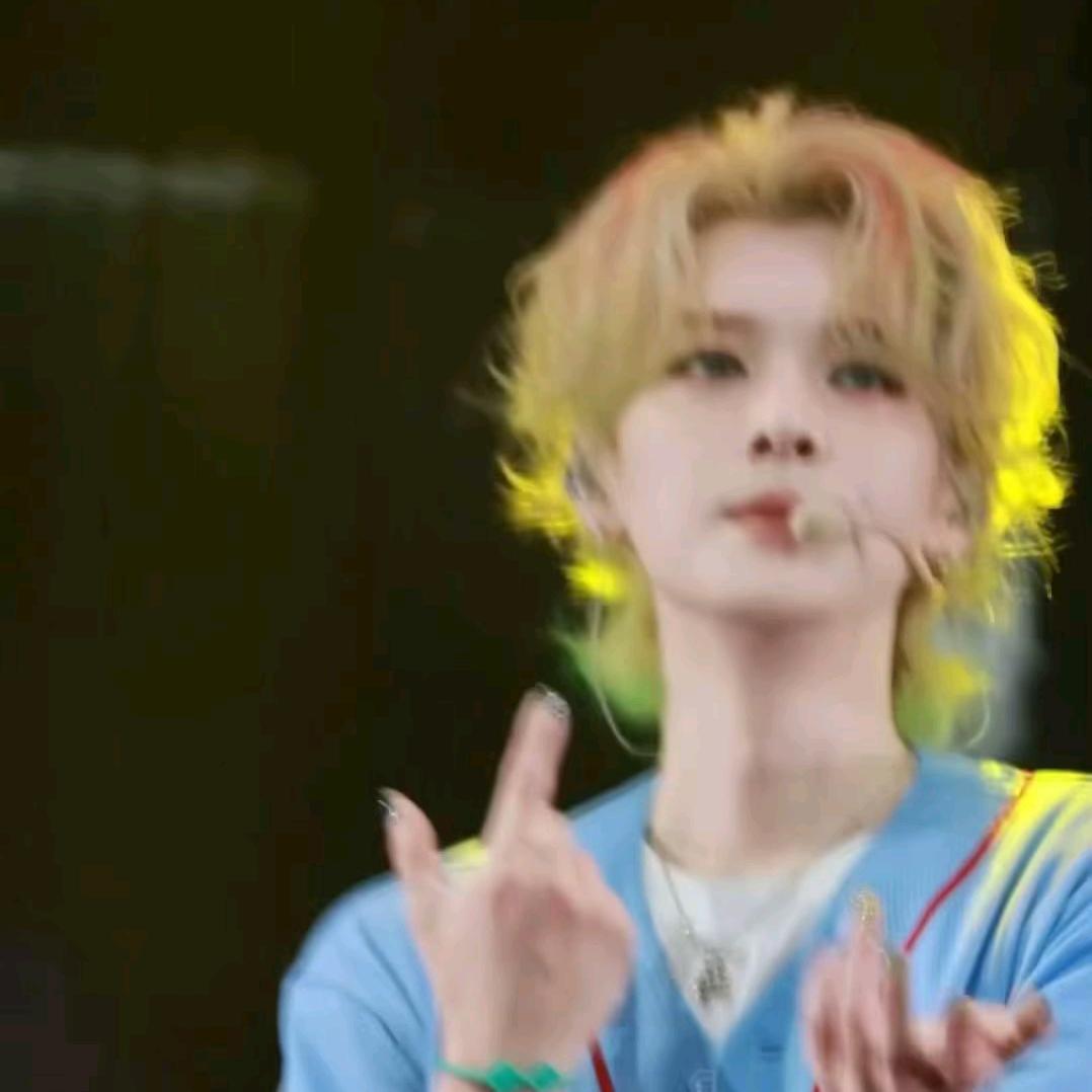 🍁 ⃢👁ܫ👁⃢ ?