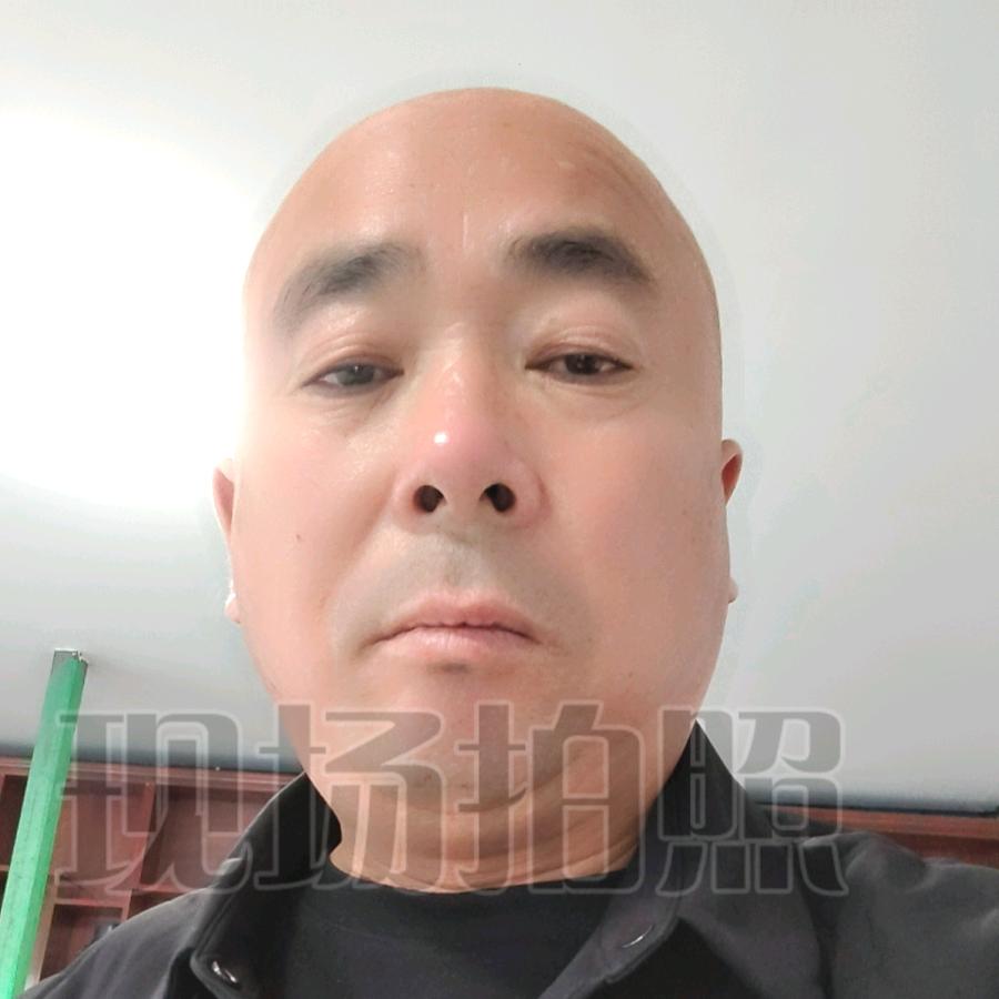 爱唱歌🎤的光头哥