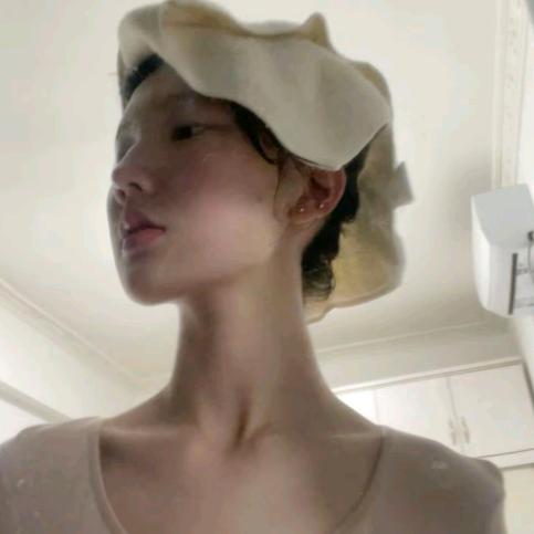 柒柒