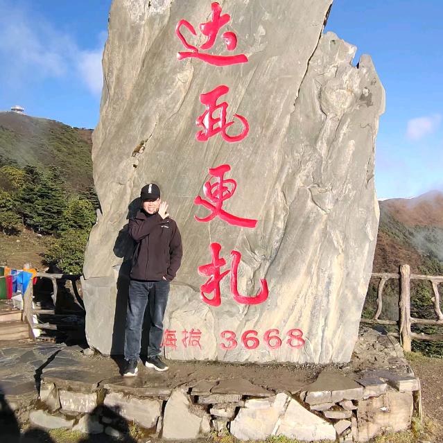 豪爵摩托仁寿店刘永利