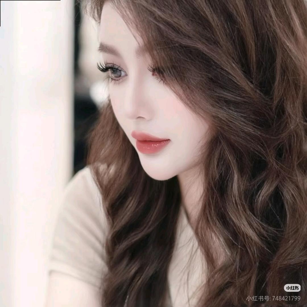 𝒜⋆້໌ᮨ̶⋆້໌ᮨ̶依依