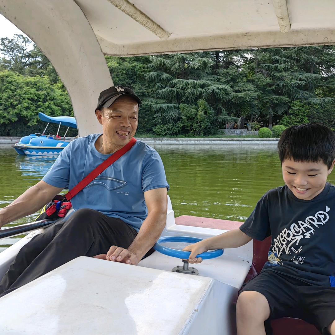 韩海明（唱反串）