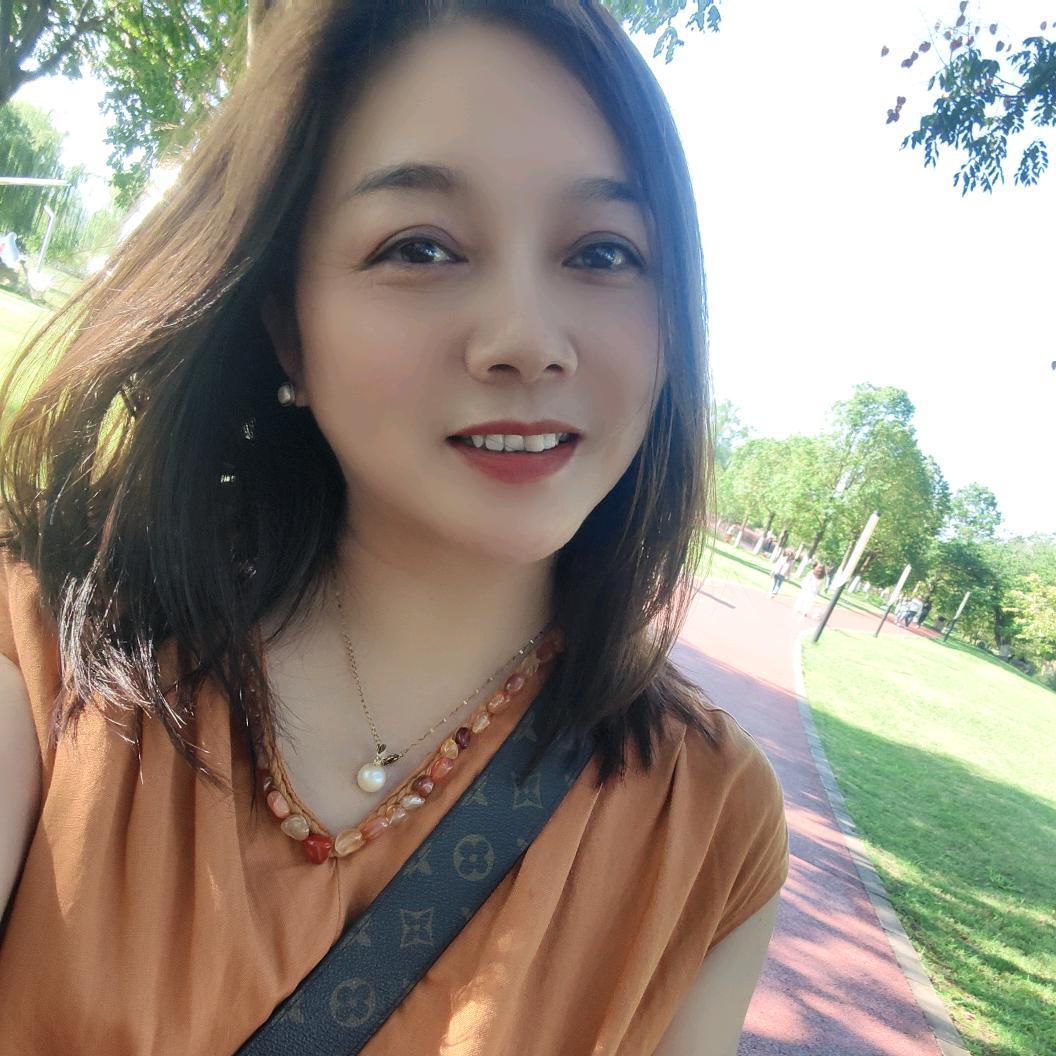 大眼睛姐的退休生活💃