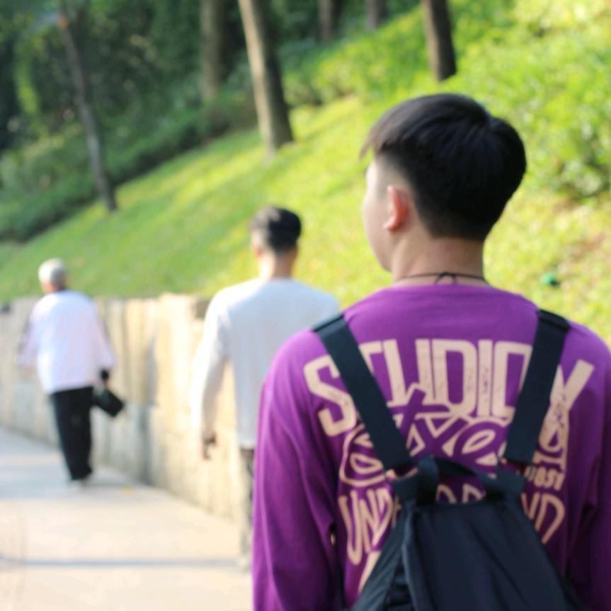 🥇不会蝶的游泳教练～小曹