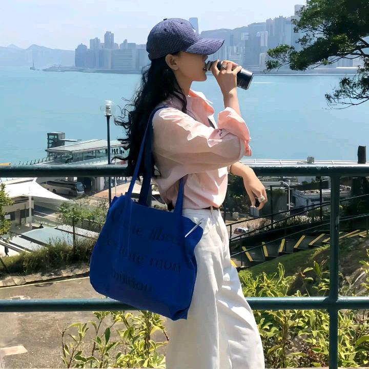 悦晴女装服饰店