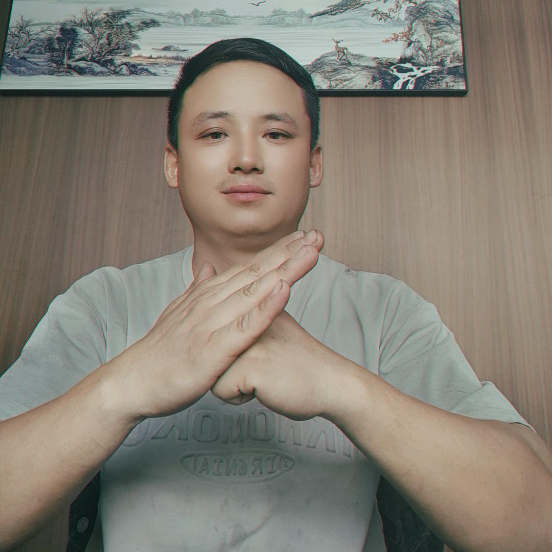 桐城市倚河门窗钢构