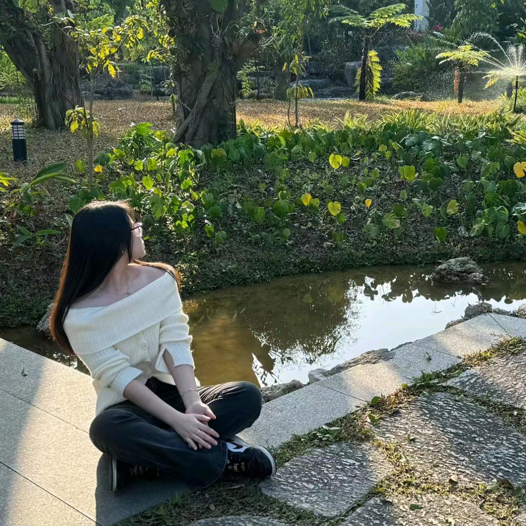 小酒窝的锁骨