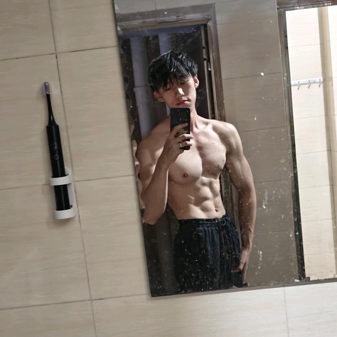 菜狗阿豪（肚门）