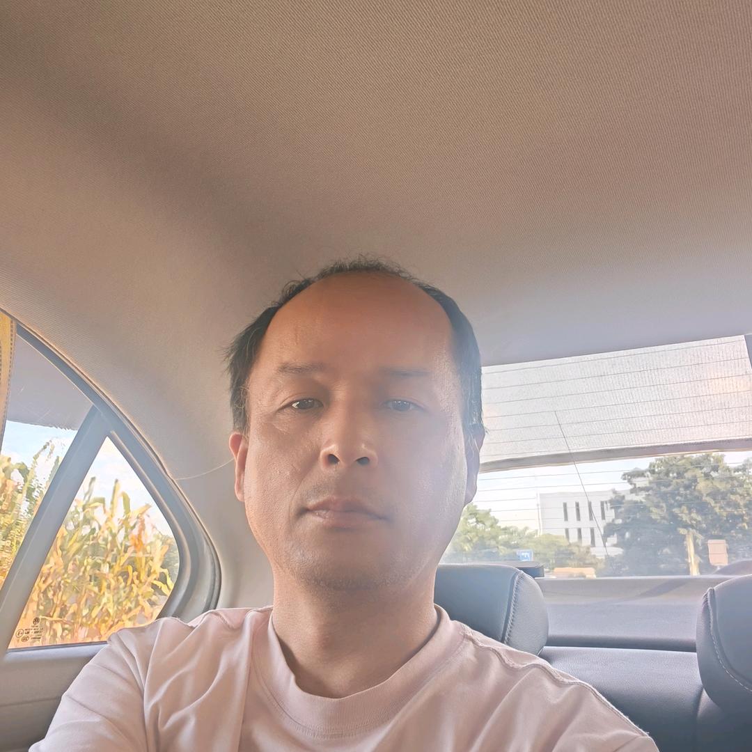 在零晨二点爱情酒吧等你