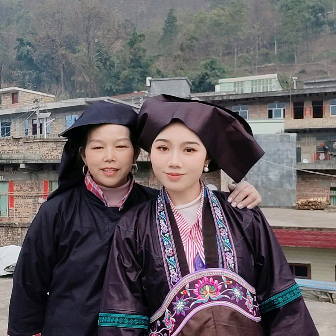 布依族农村杏姐