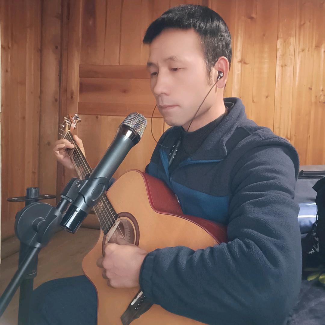 牛哥唱歌真用心