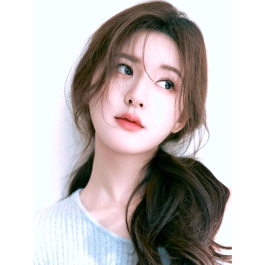 牵着蚂蚁的小猪