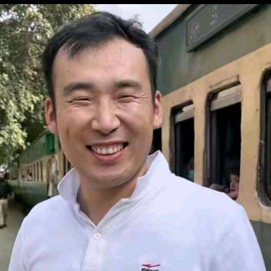 巴铁小飞星光村故事