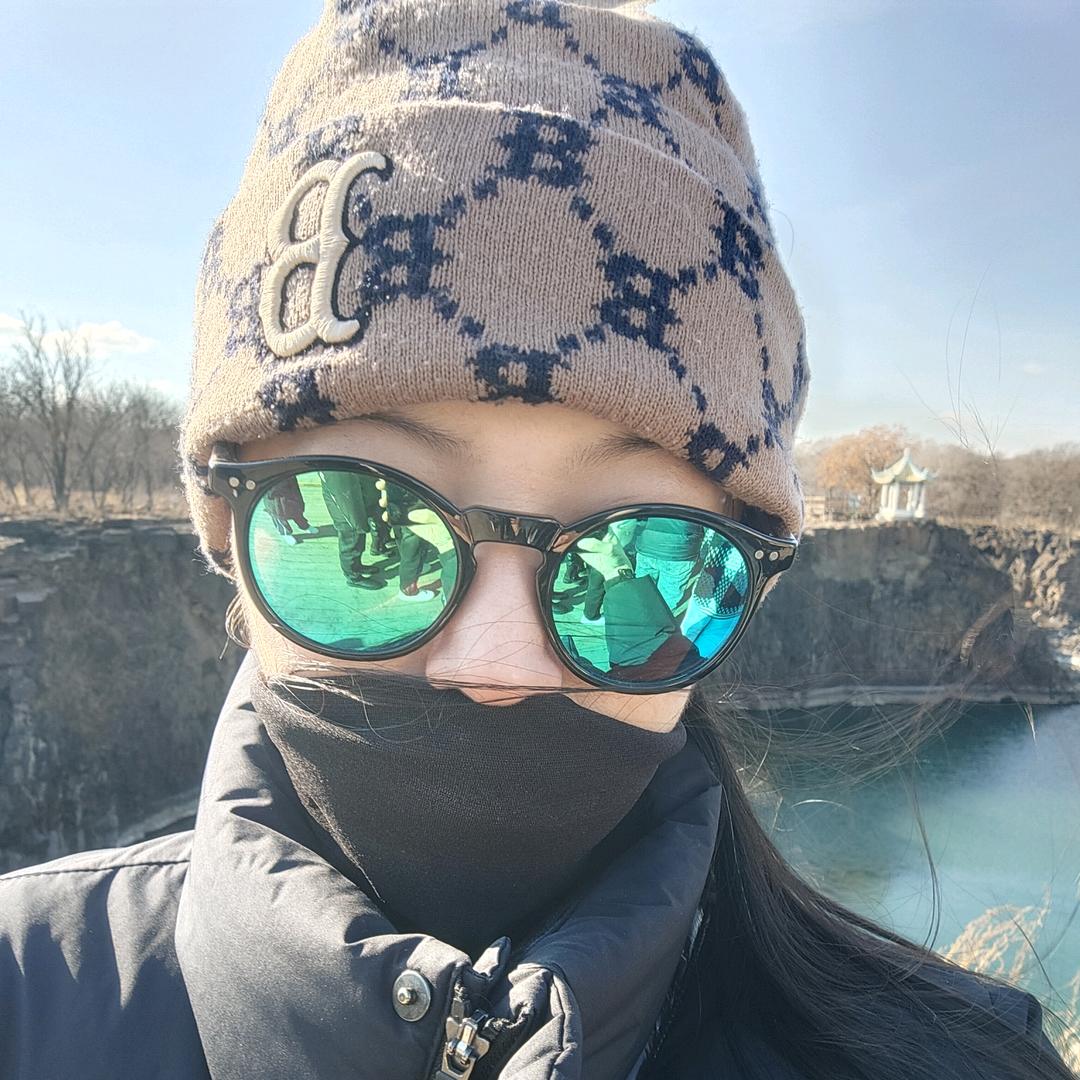 霞霞带你看世界