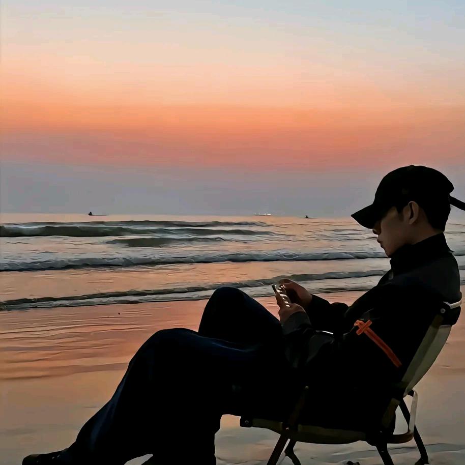 简凡🗿             11