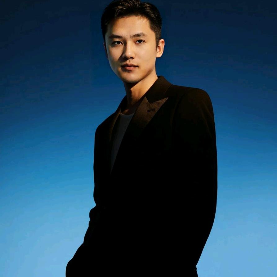 开心的浅绿色螃蟹