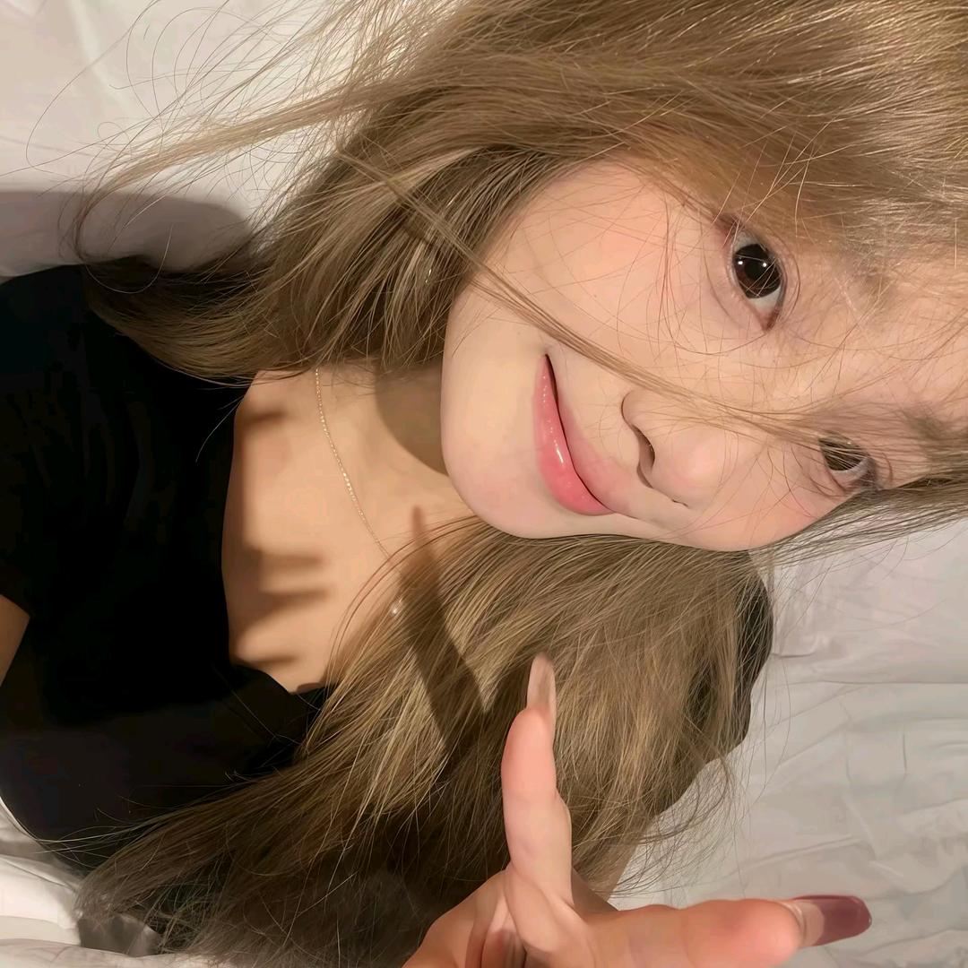 小婷.
