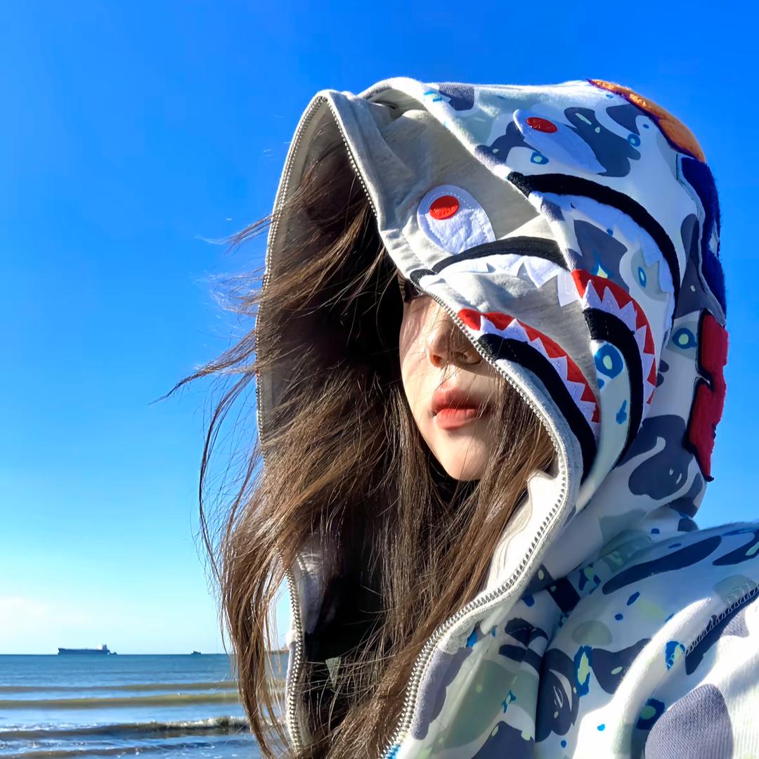 柏霭