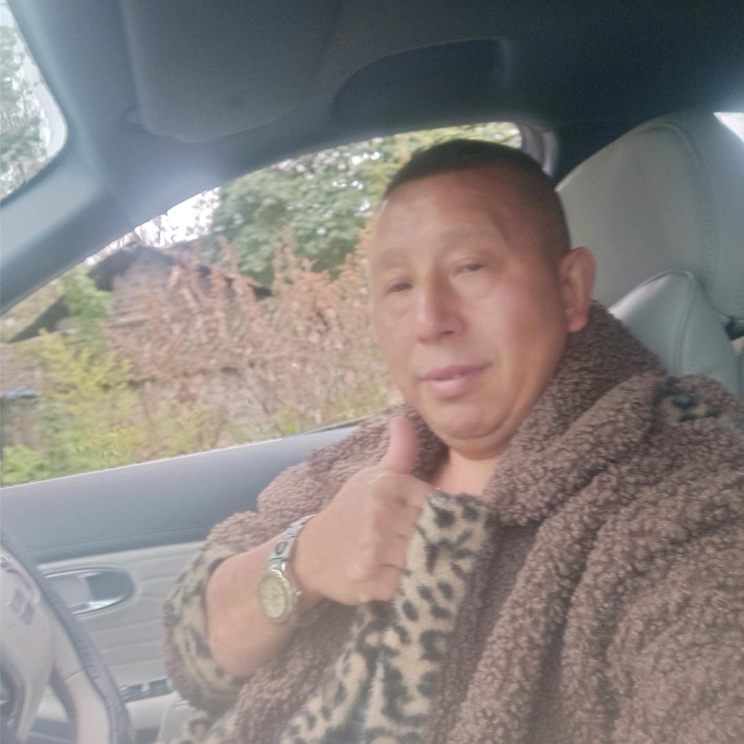 耿直豪爽男人