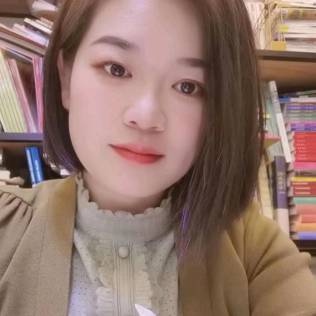 设计师胡姣（格物.阅云山居）