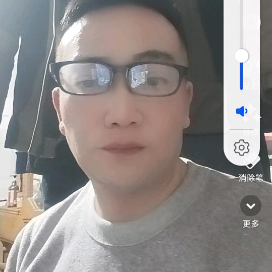 一个人在外面流浪