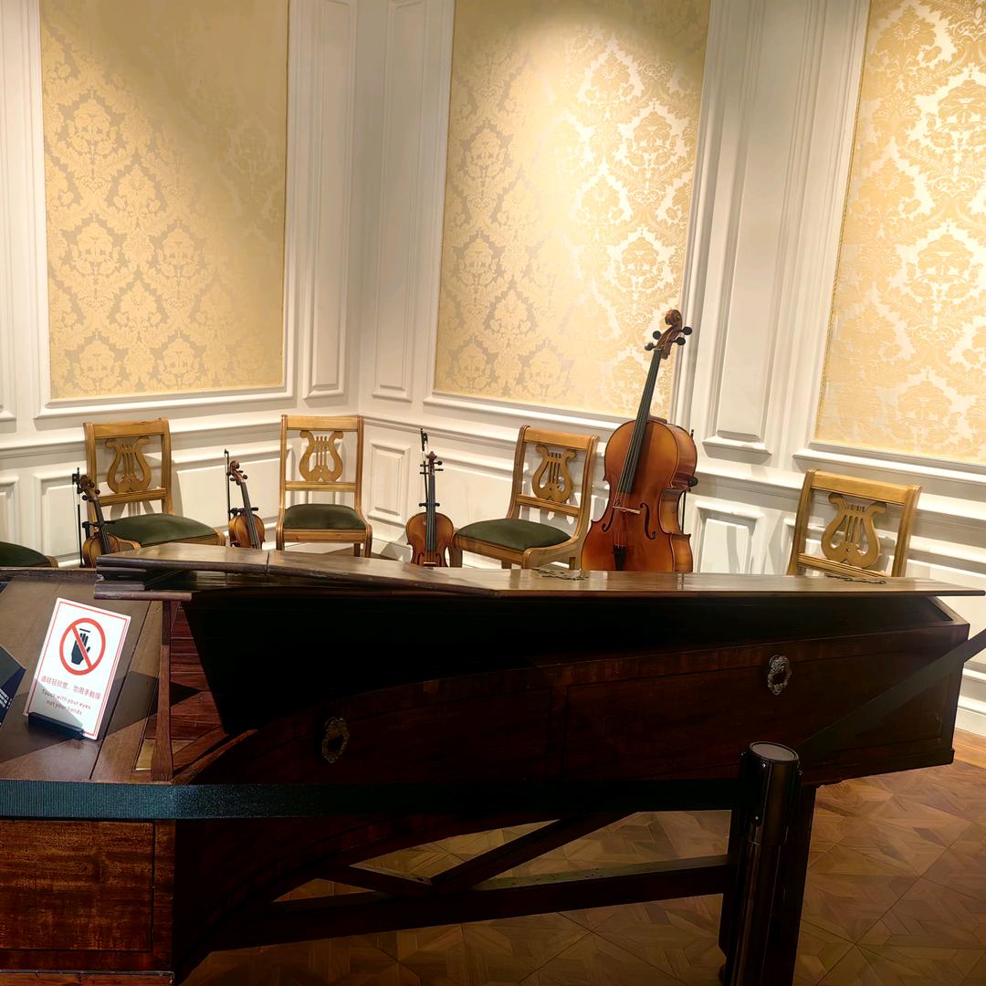 依然琴行官方号