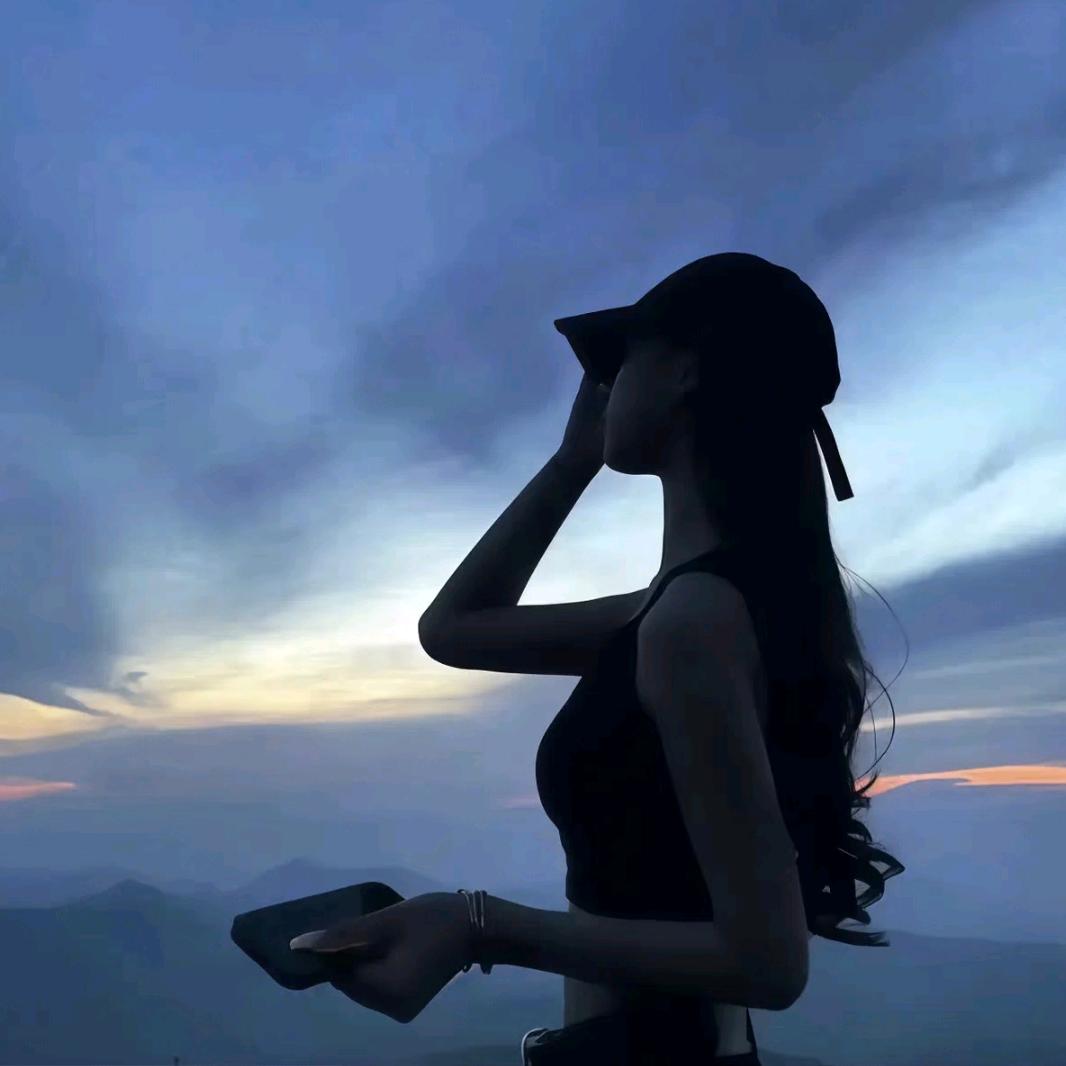 邮一颗草莓（已瘦30斤）