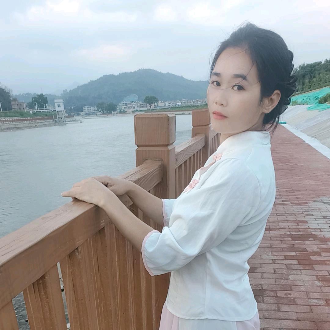 女巫的黑猫