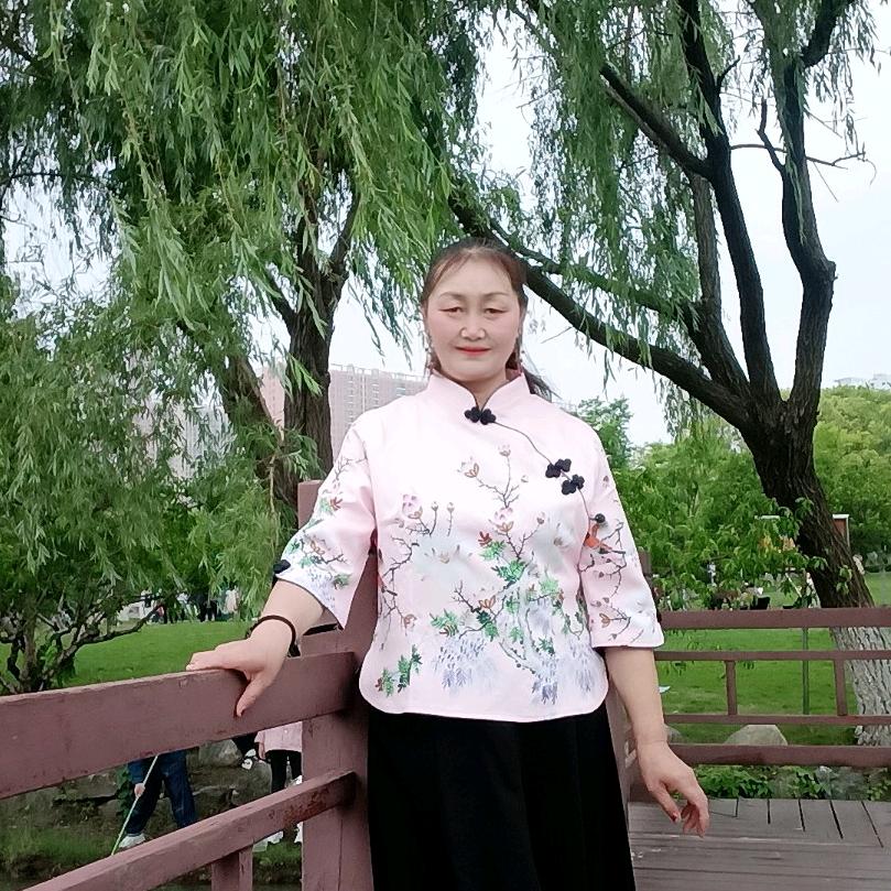 小布丁的，奶奶，，