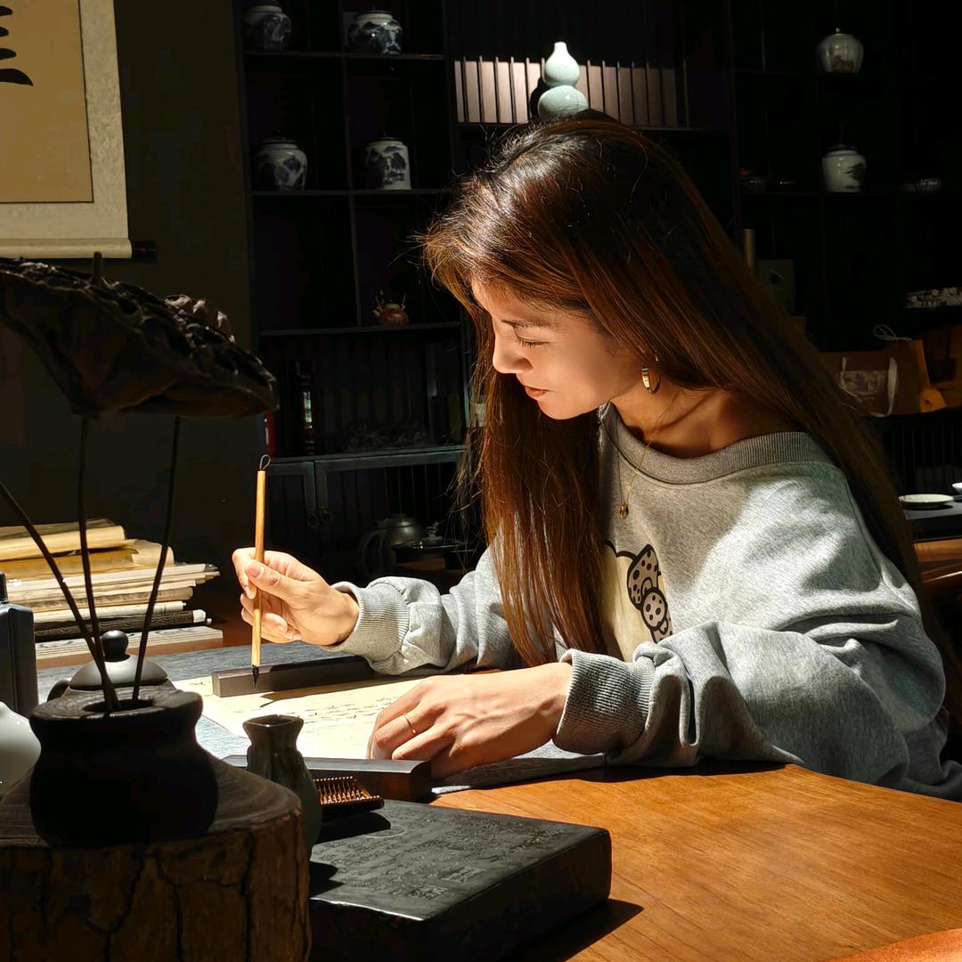 爱吃青菜的小兔子🐰