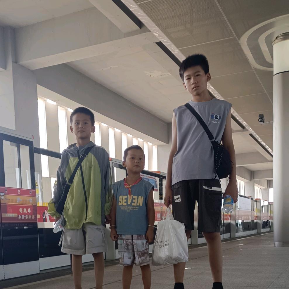 三个孩子的宝妈❤️