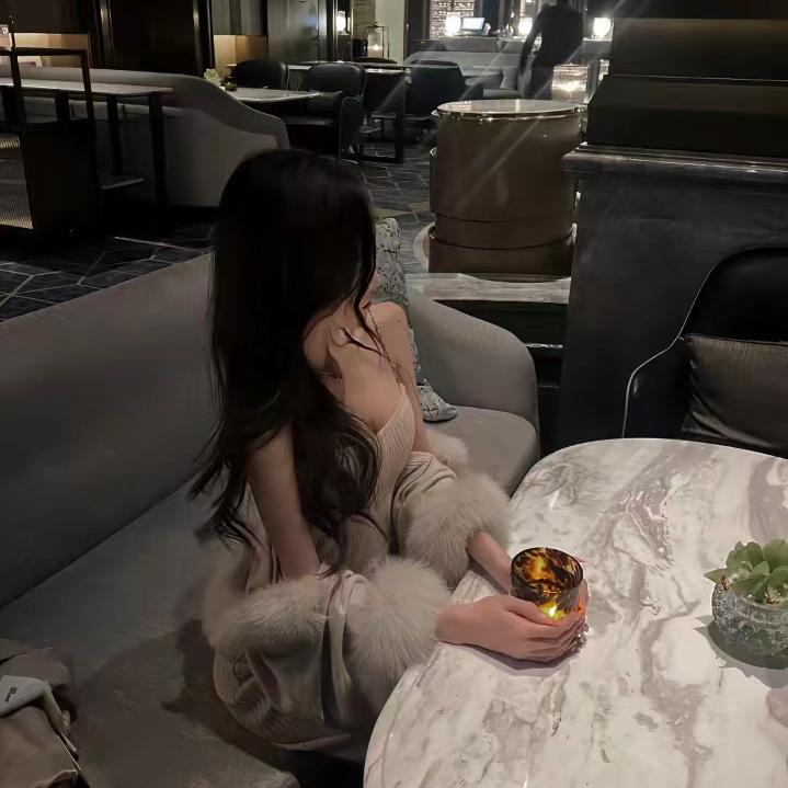 卿.