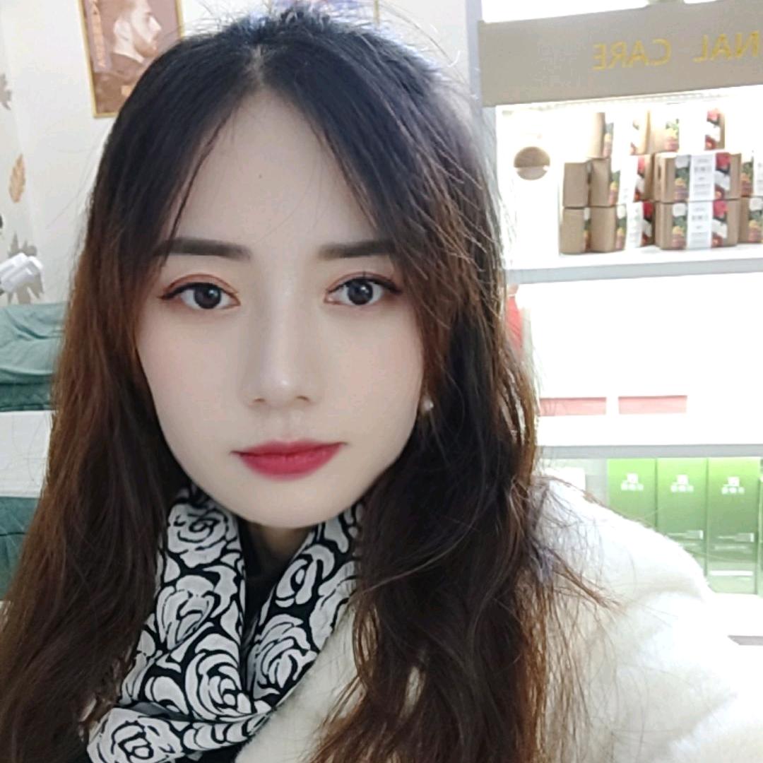 娜朵美容师小翠