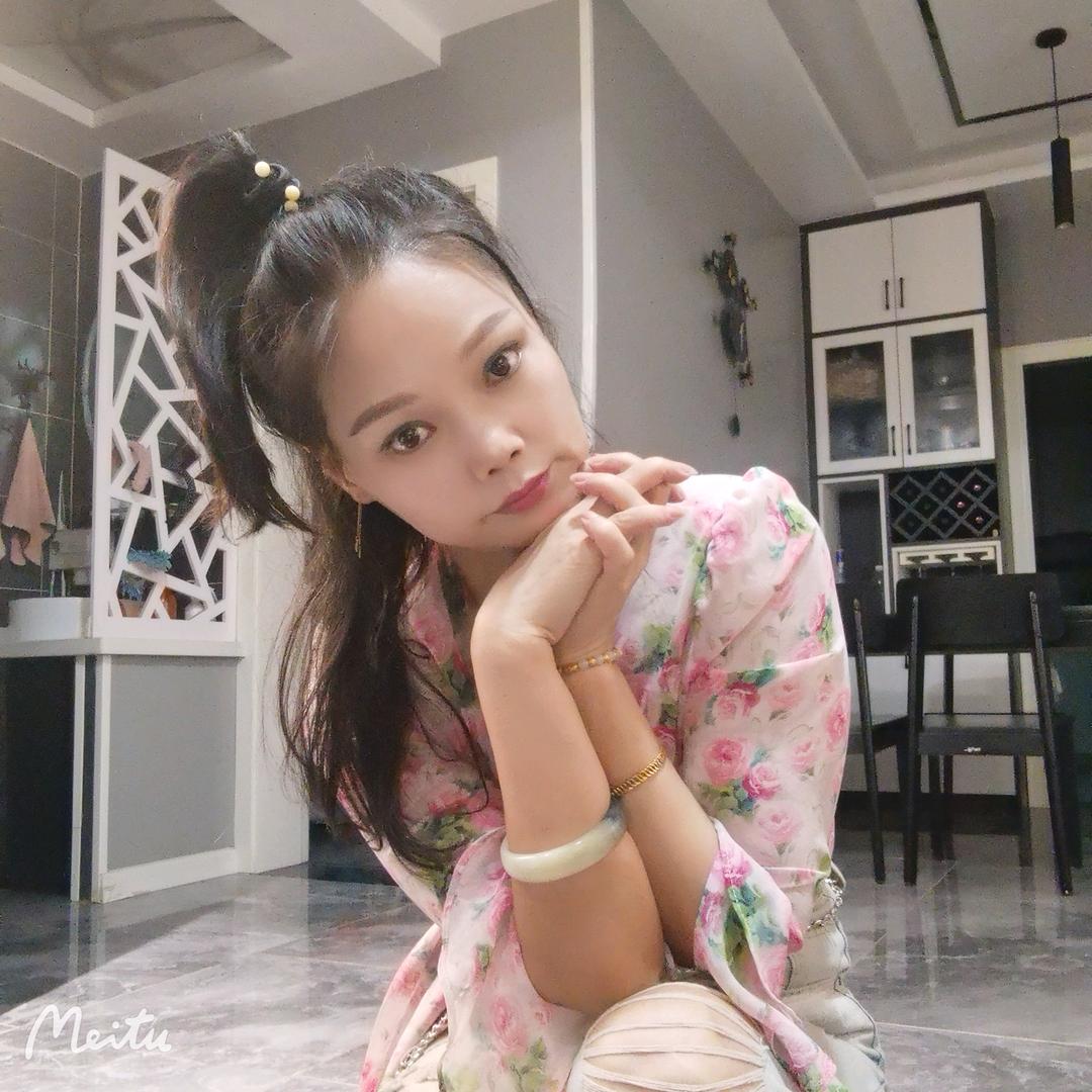 箐箐