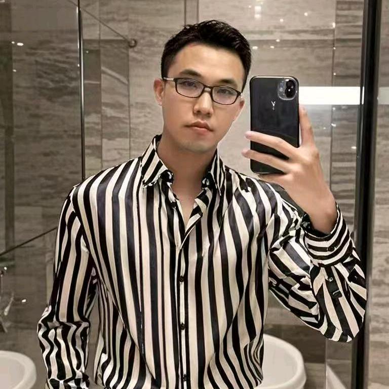 夏天的风轻轻抚摸你