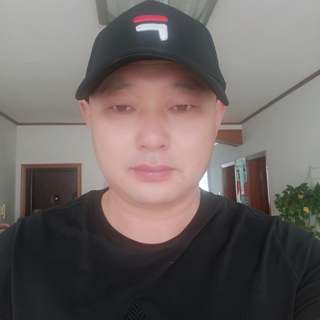 延边龙威建筑安装有限公司