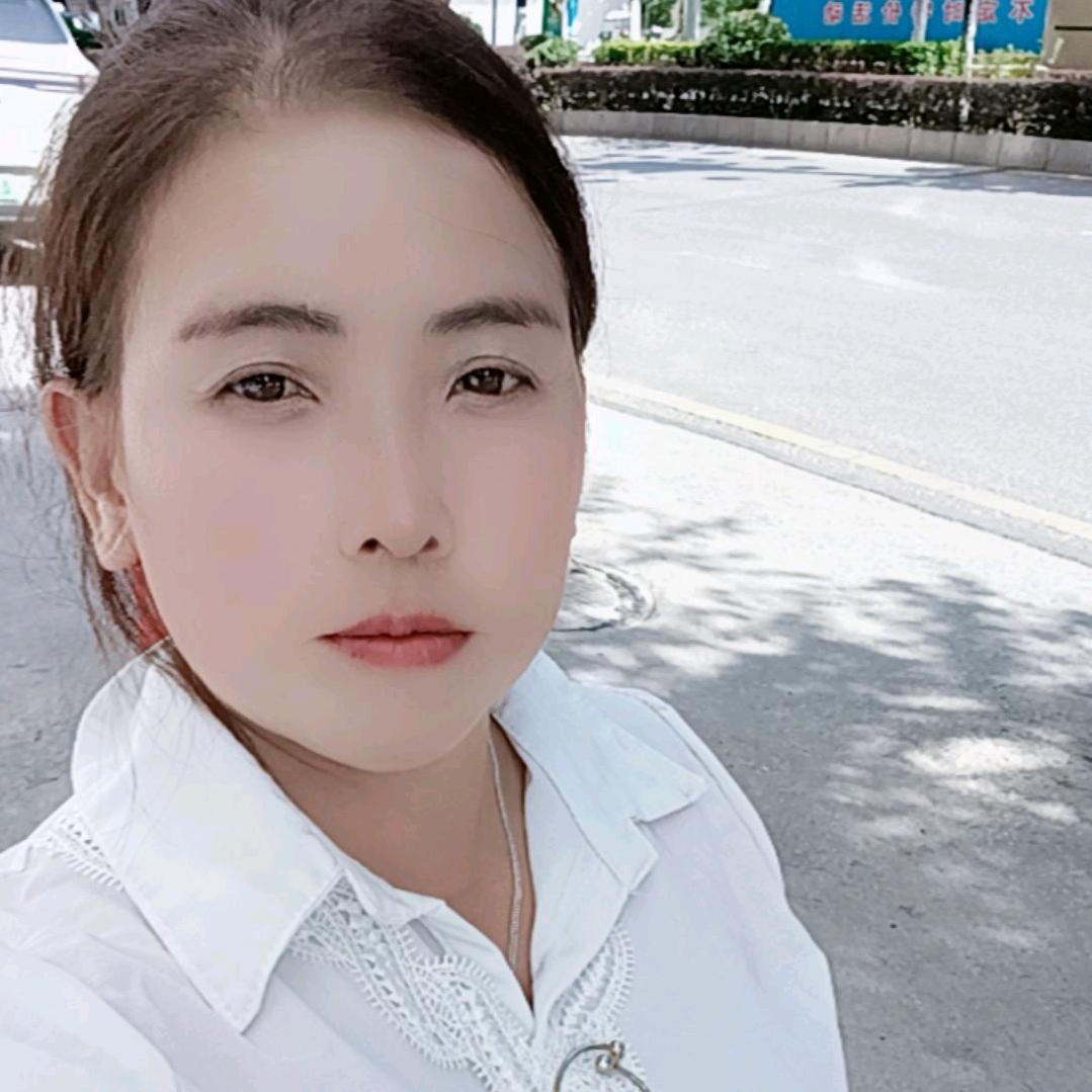 我是苗族人