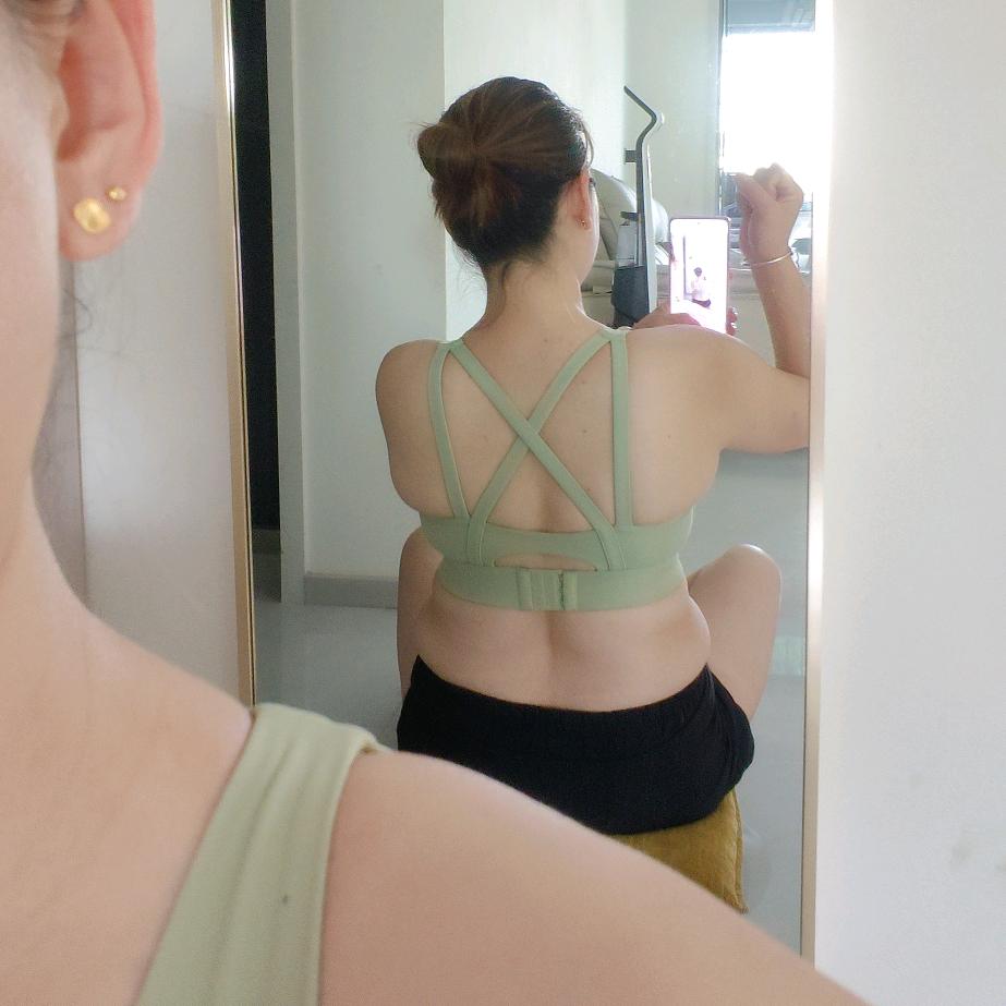 跟小慧一起练背吧