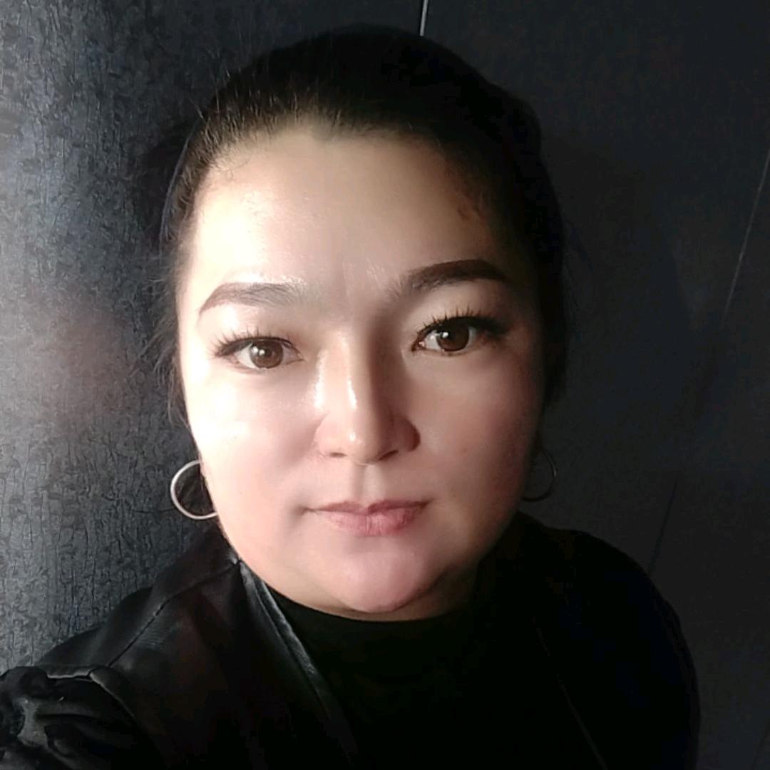 阿勒腾娜依