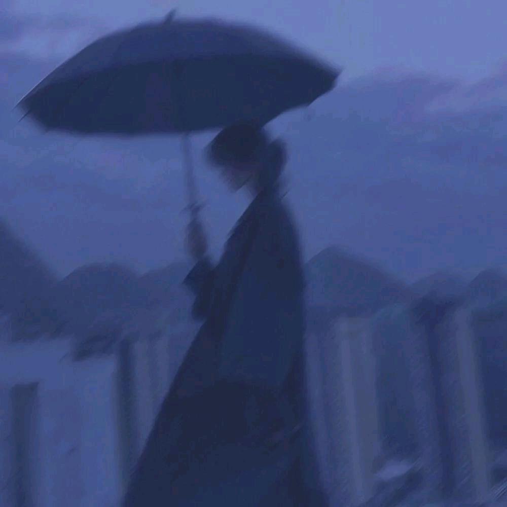 怪我普通的脸留不住你暧昧的眼