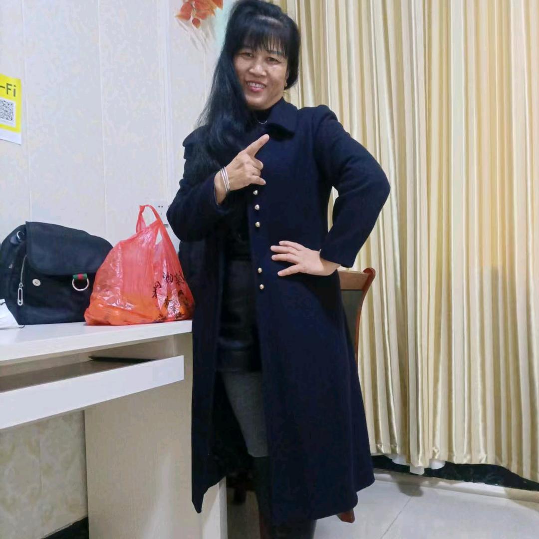 谭美玉木棉花的春天。