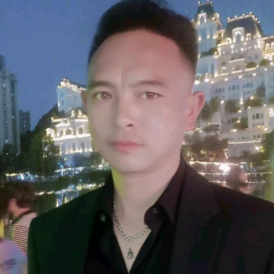宏鹏汽修中心