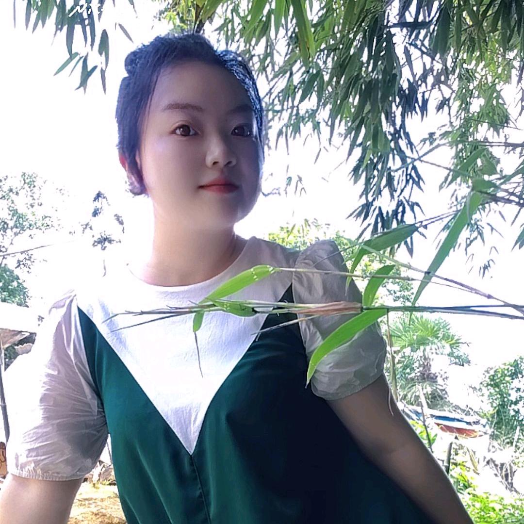 梅梅（三胞胎妈妈）