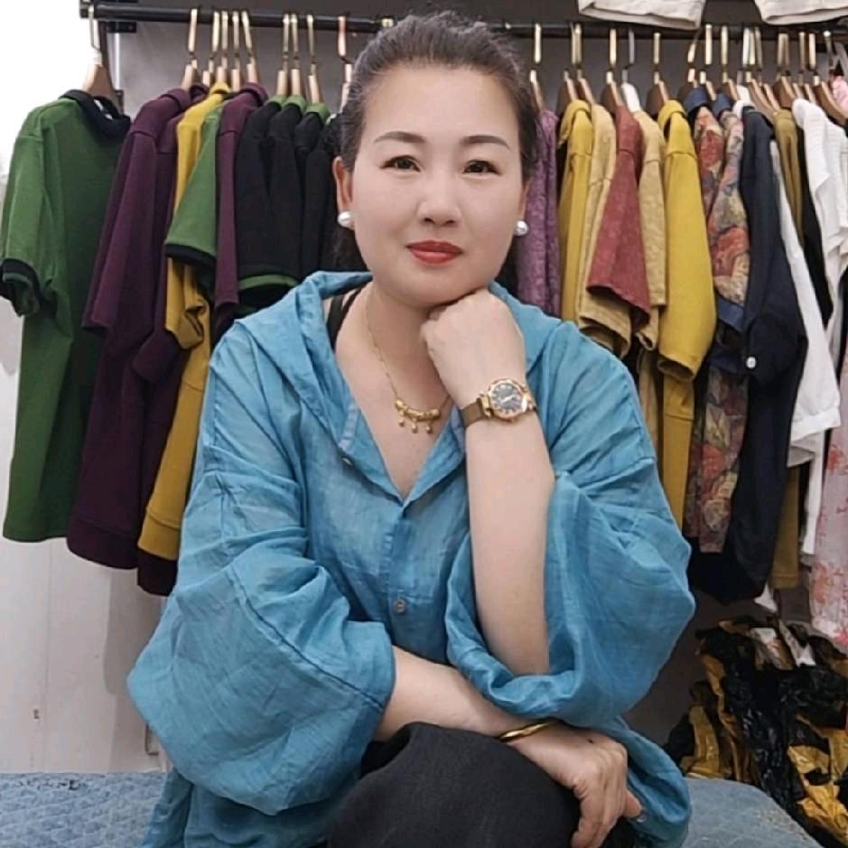 襄城县晓鹤衣橱