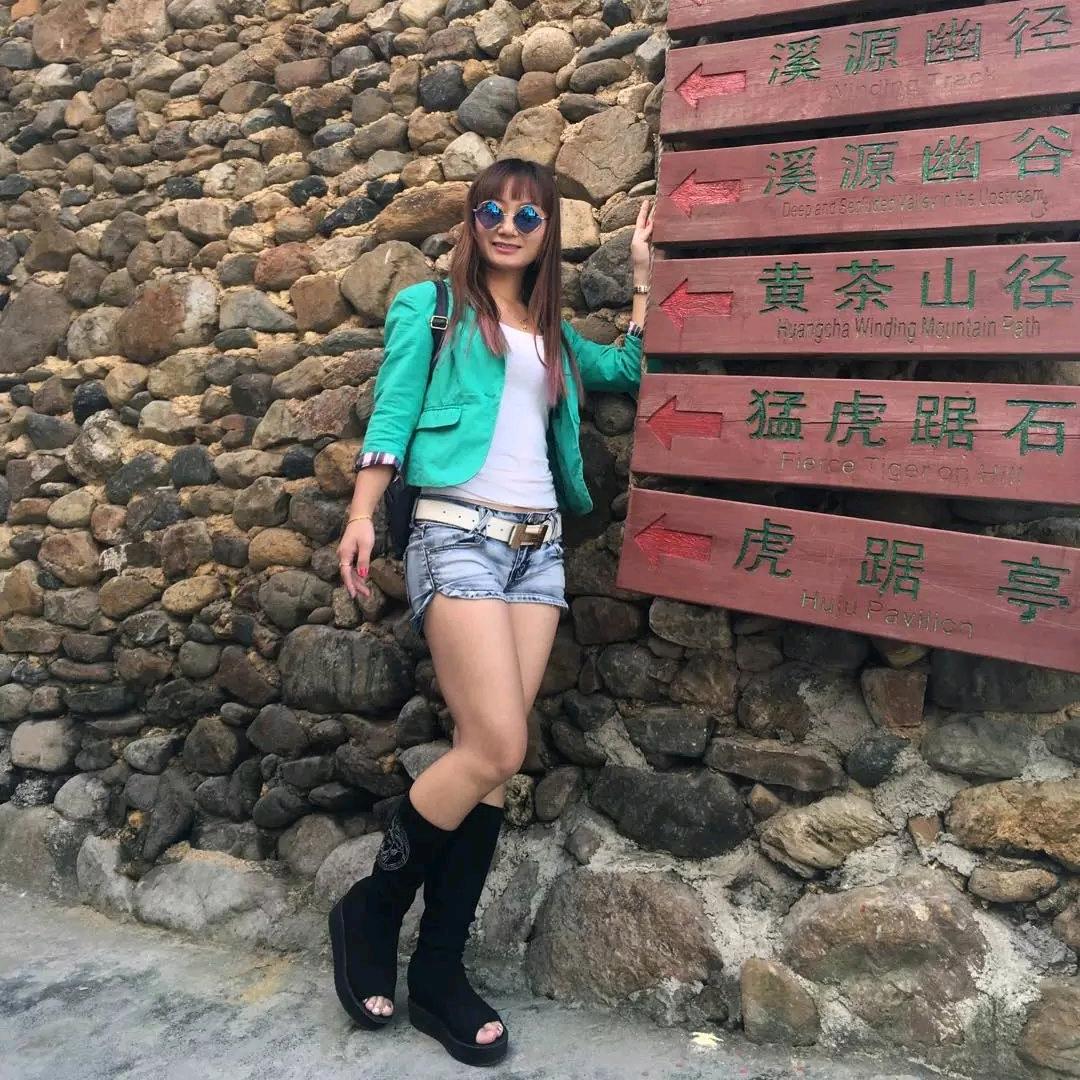 英子(隆回公主演艺传媒)