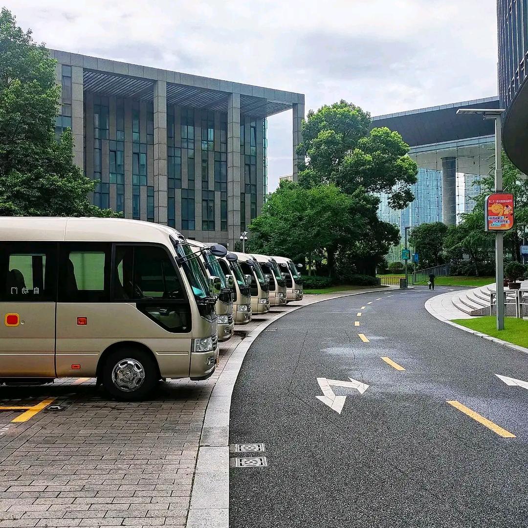 襄阳汽车陪练 新手陪驾 冯小草工作室