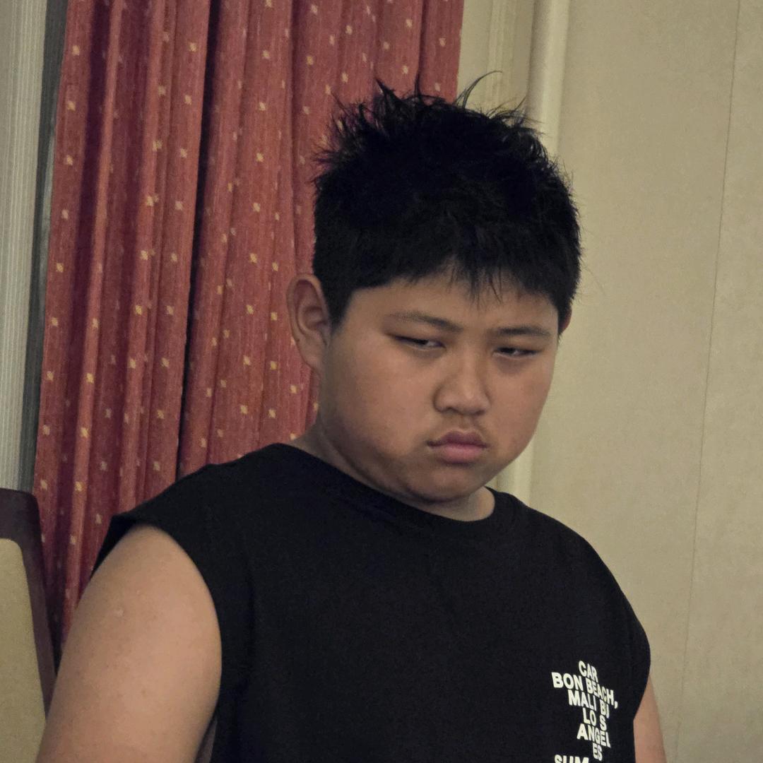 来个梨