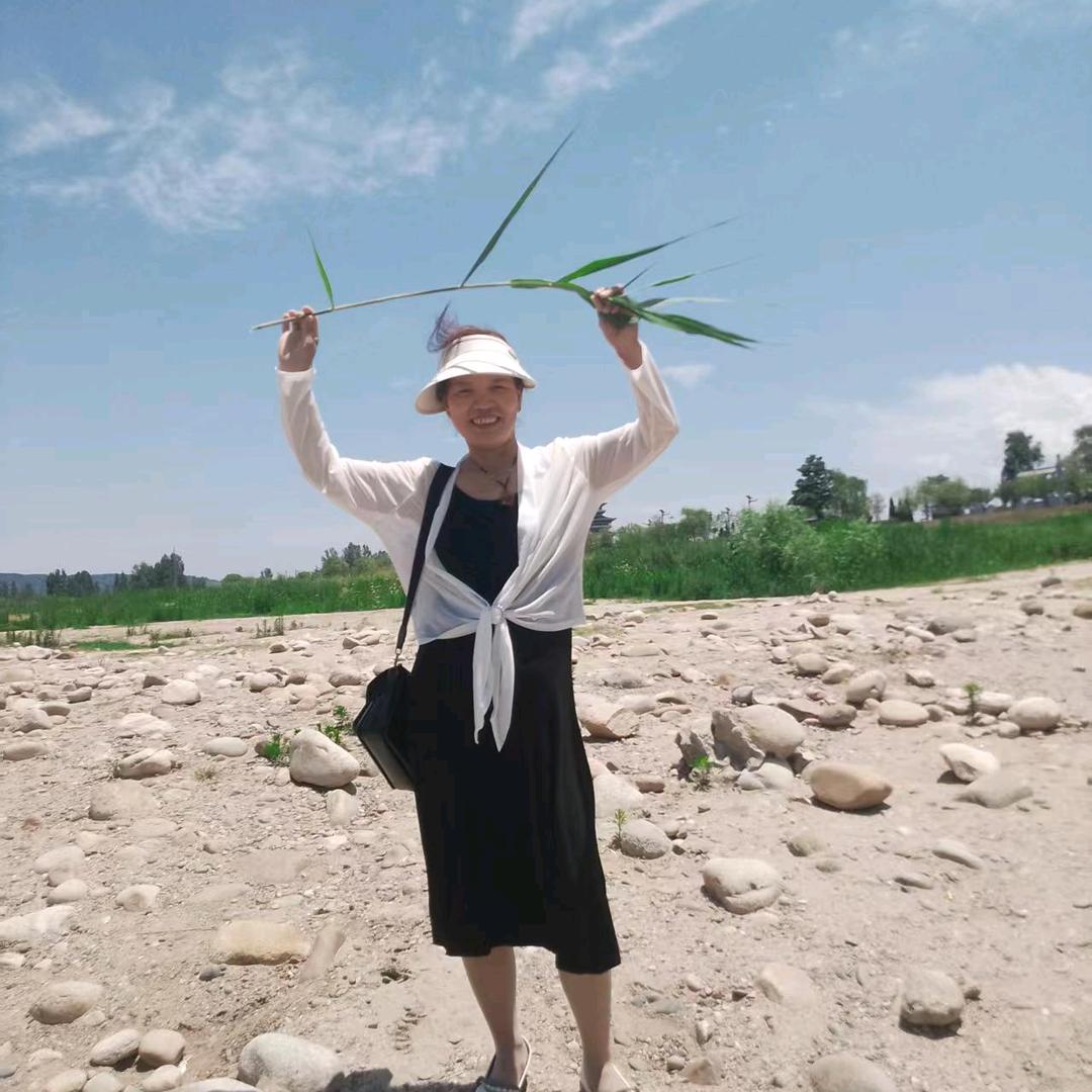 明天更美好(∗❛ั∀❛ั∗)✧*。