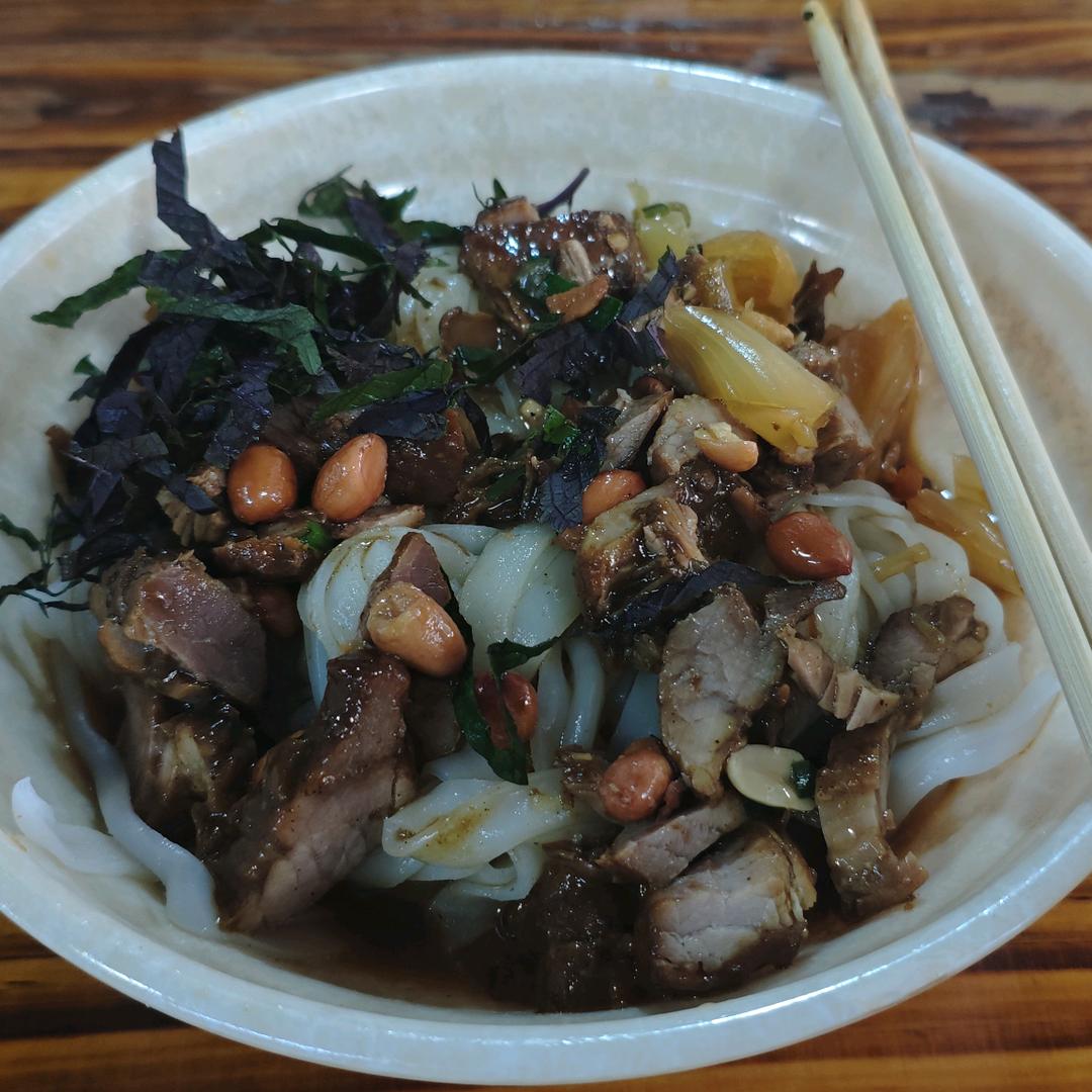 爱吃扣肉的河粉